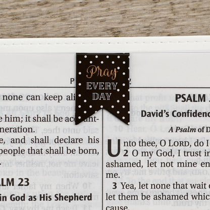 Pray Every Day Petite Die-cut Magnetic Bookmark Set - The Christian Gift Company