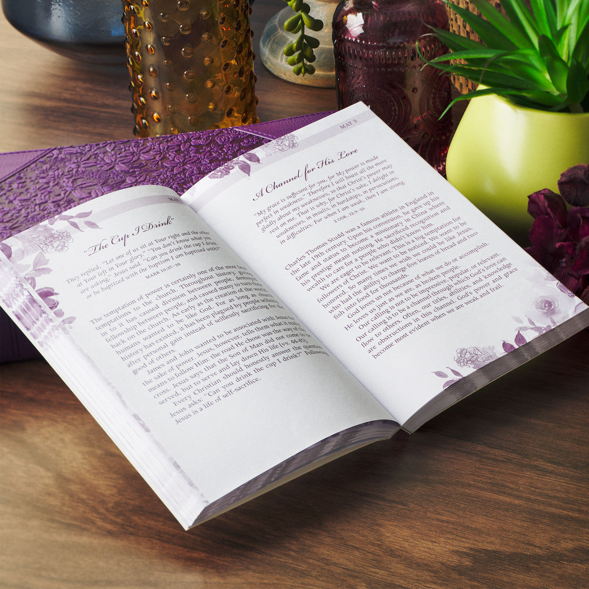 Whispers of Hope / Whispers of Wisdom Devotional Book Bundle - The Christian Gift Company