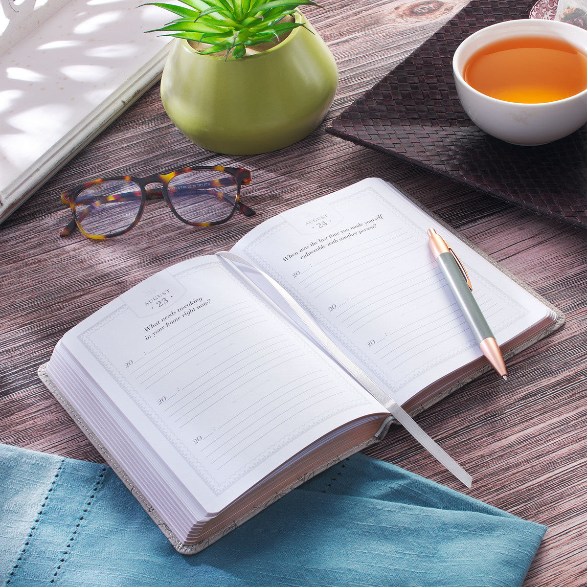 Q&A a Day: 3-Year Journal for Christian Women - The Christian Gift Company