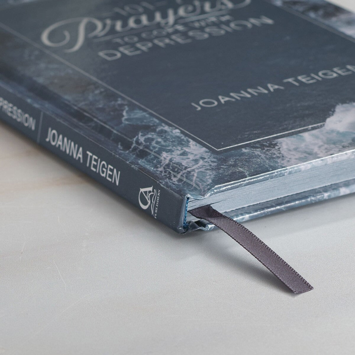 101 Prayers to Cope with Depression Hardcover - The Christian Gift Company