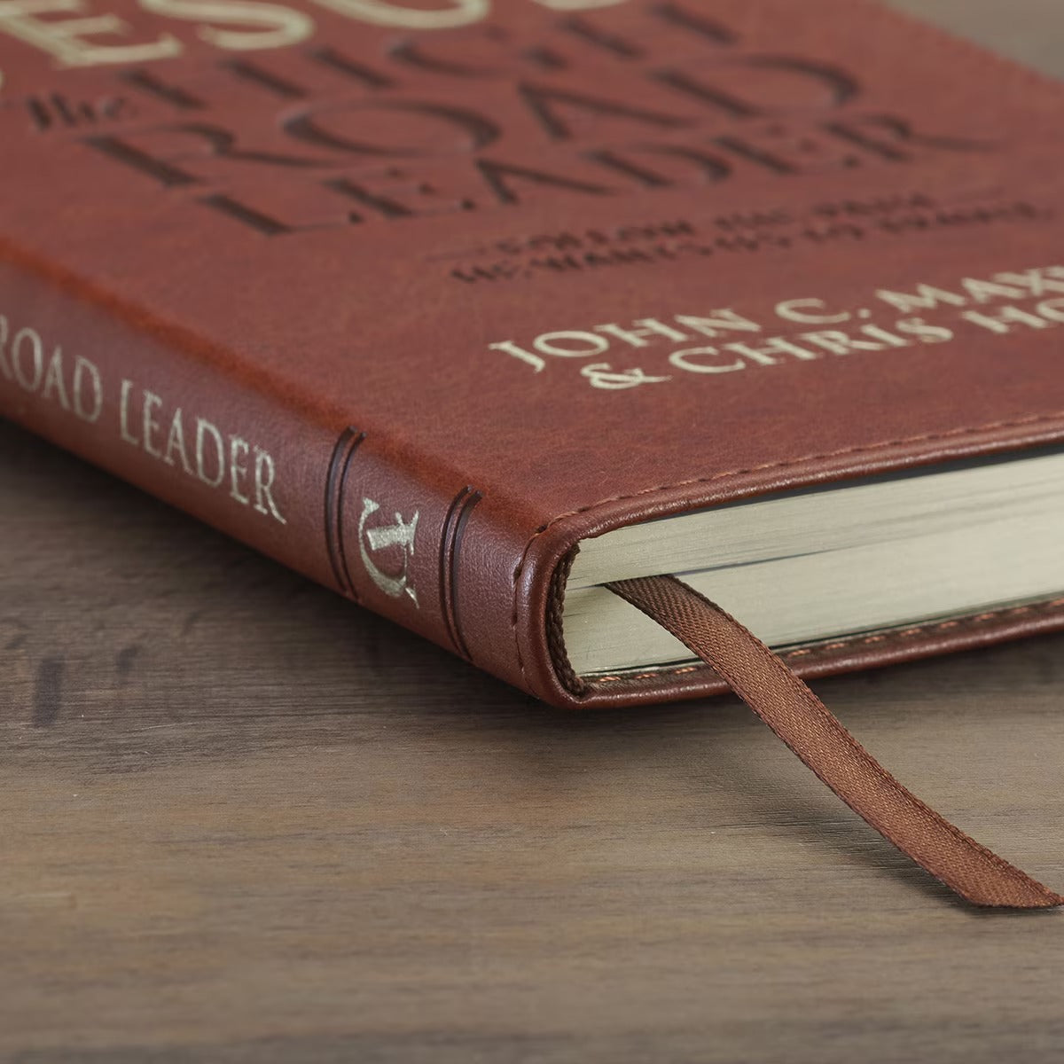 Jesus the High Road Leader Chestnut Brown Faux Leather Gift Book - The Christian Gift Company