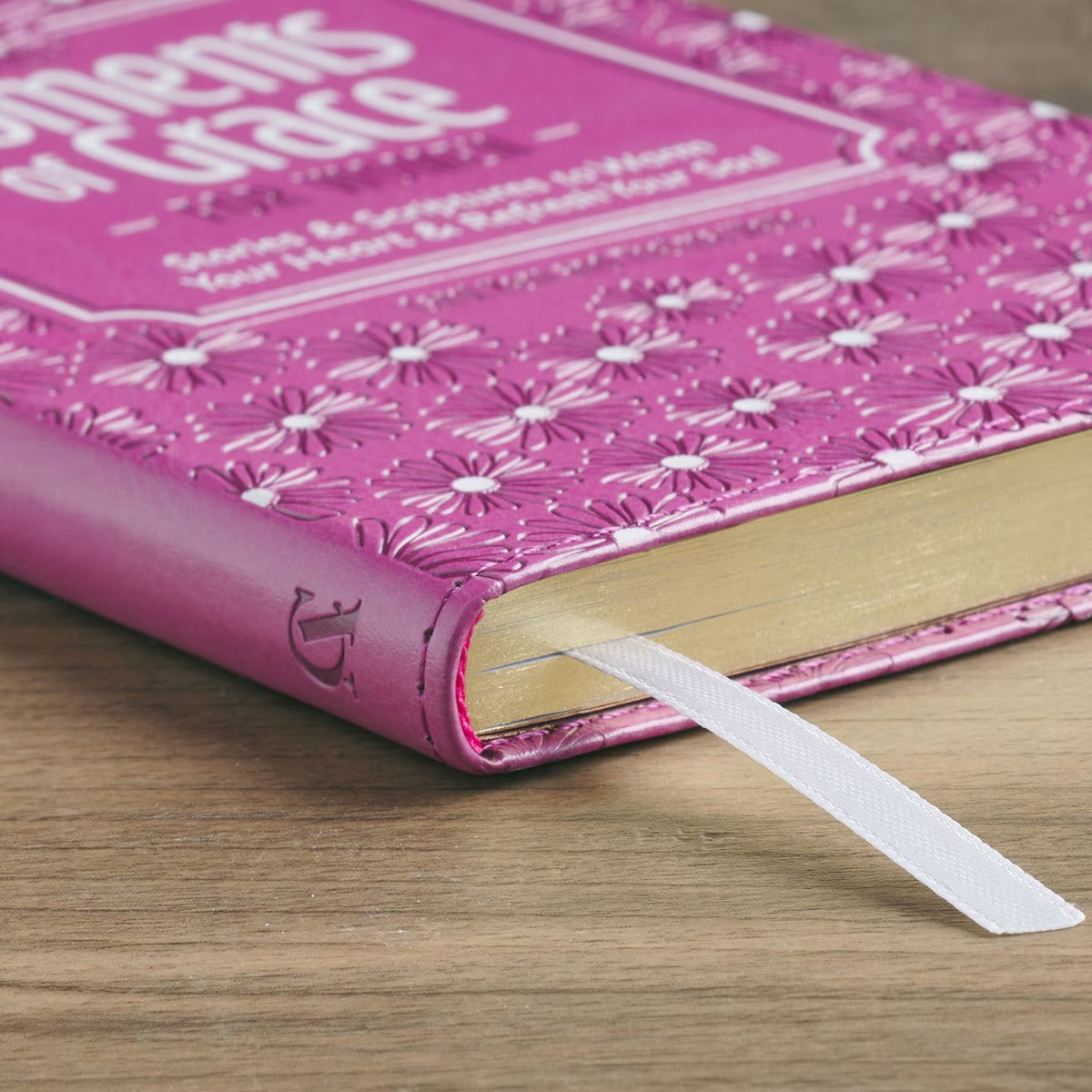 Moments of Grace for Women: Stories and Scriptures Mauve Faux Leather Gift Book