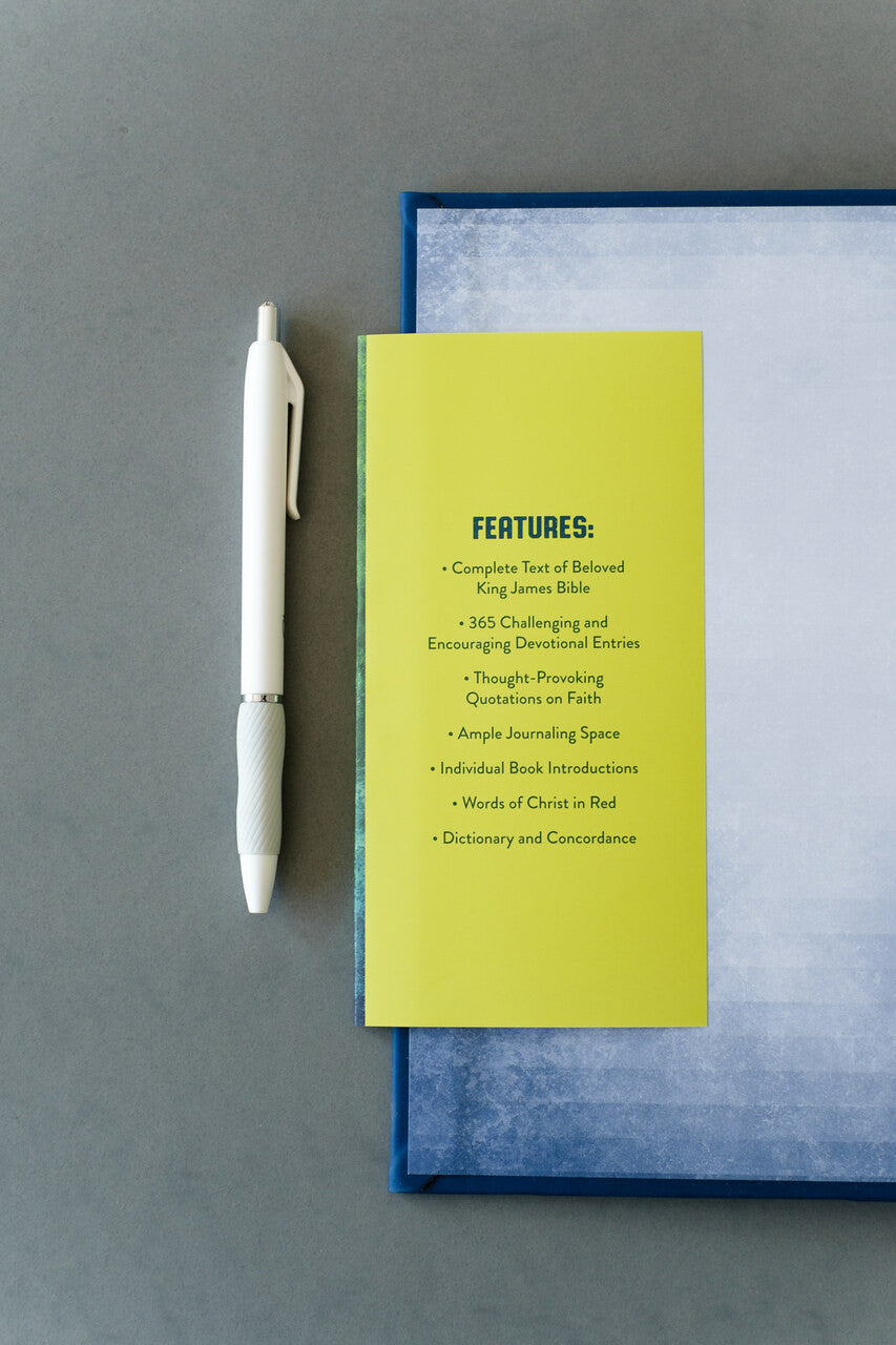 Daily Wisdom for Teen Guys KJV Devotional Bible - The Christian Gift Company