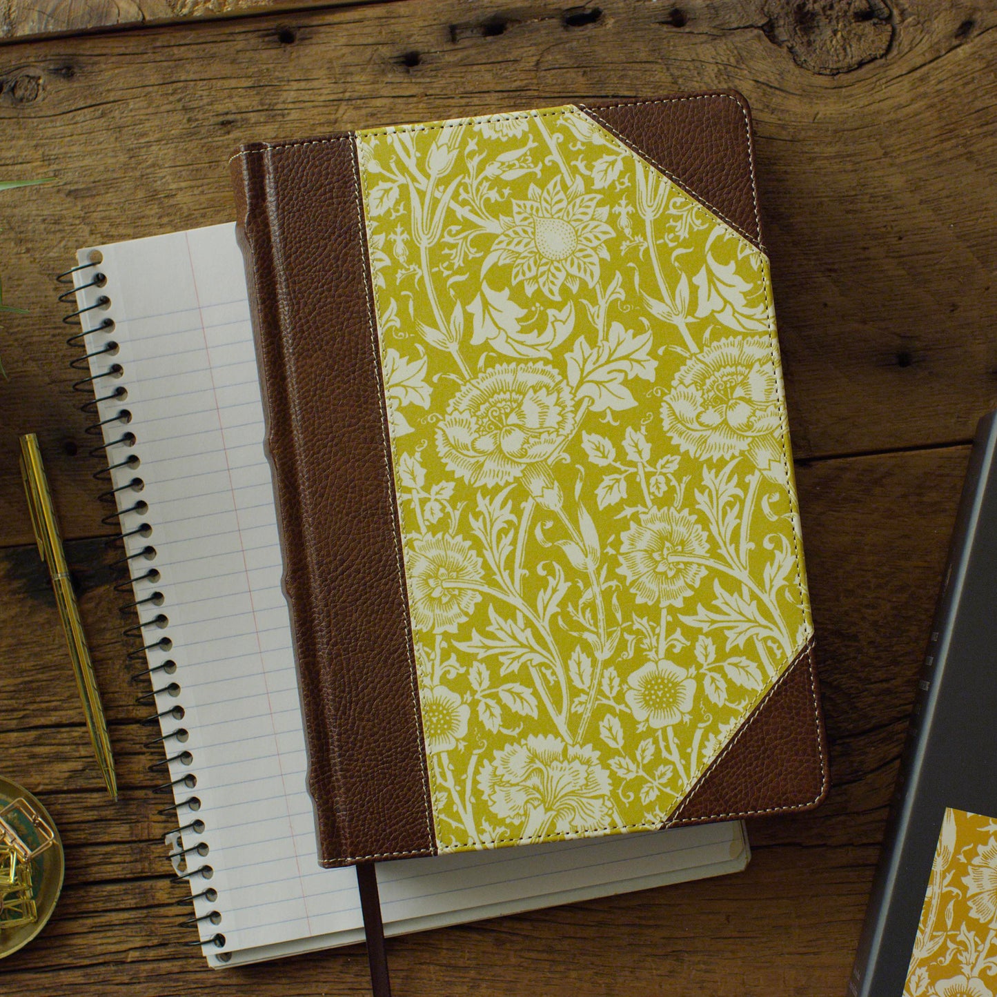 ESV Single Column Journaling Bible, Large Print (Cloth over Board, Antique Floral Design) - The Christian Gift Company