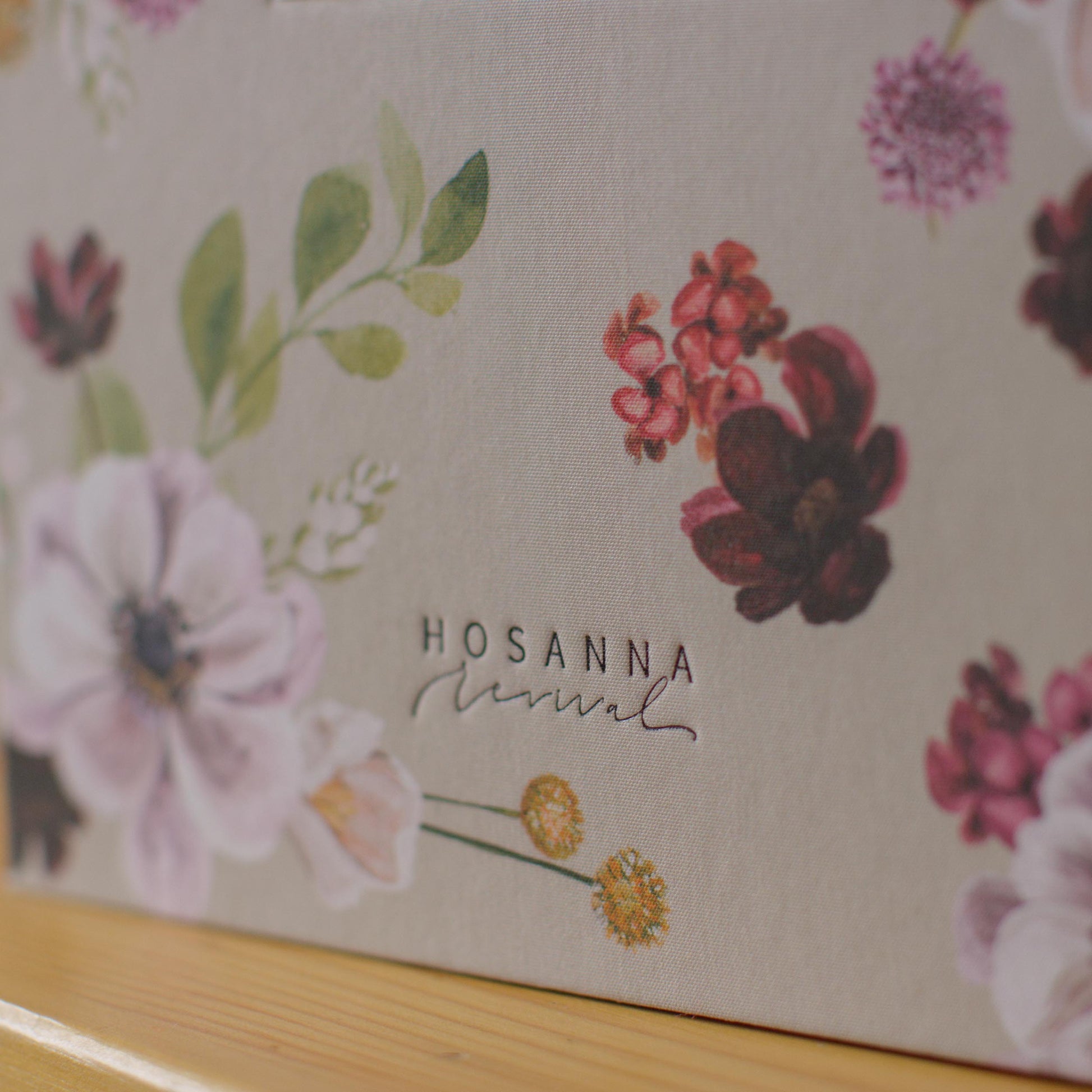 ESV Single Column Journaling Bible®, Hosanna Revival Series - The Christian Gift Company