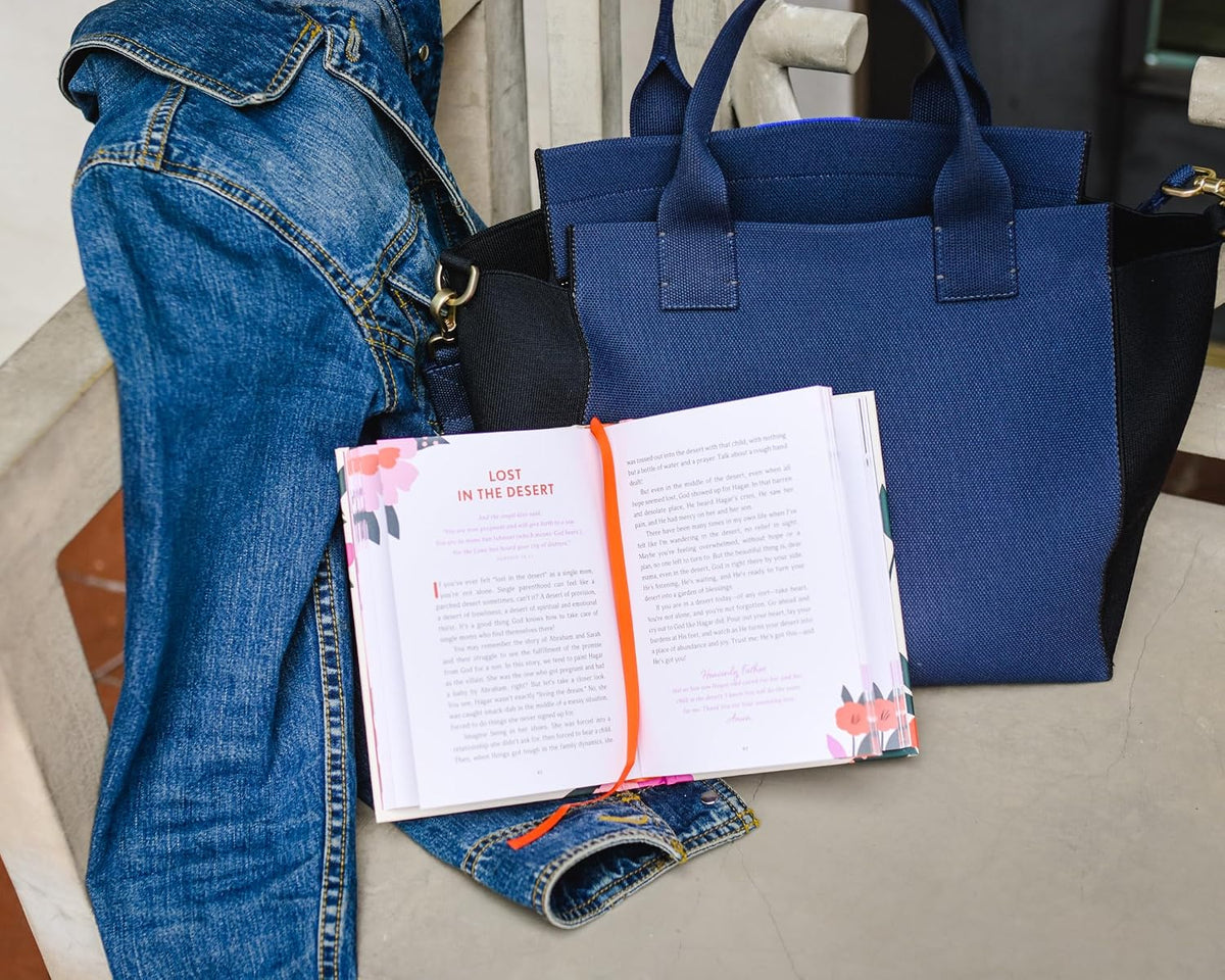 Dear Single Mom, You're Doing Great!: Devotions of God's Love Amid the Chaos