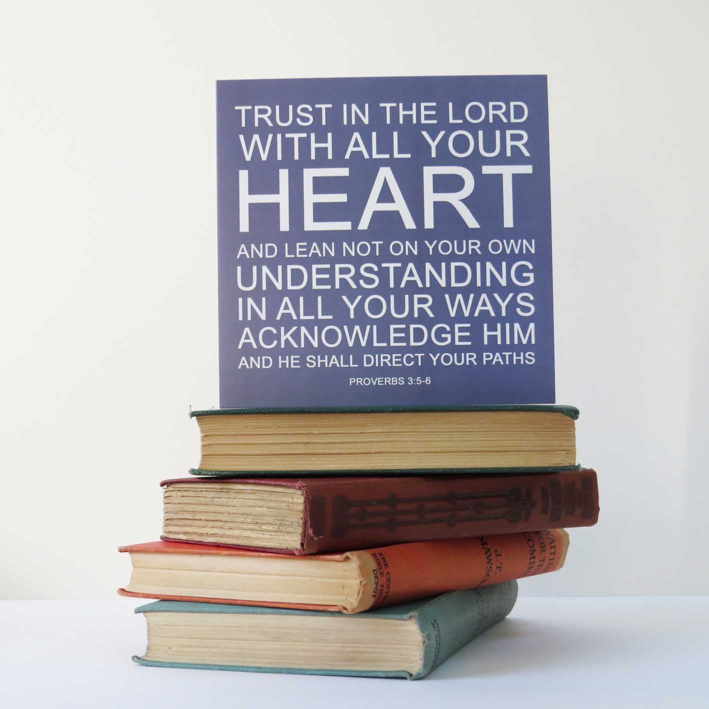 Verse Card - Trust in the Lord - The Christian Gift Company