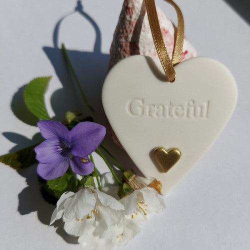 Ceramic Heart Grateful With Gold Heart - The Christian Gift Company
