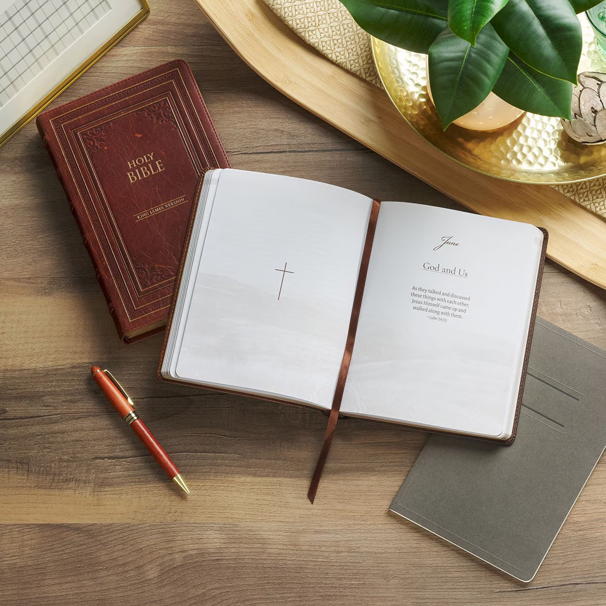 Amazing Grace Two-Tone Brown Faux Leather Daily Devotional