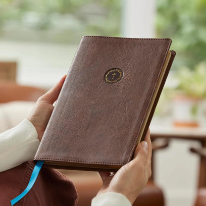 Spurgeon and the Gospels: The Gospels with Devotions from Charles Spurgeon (NKJV, Brown) - The Christian Gift Company