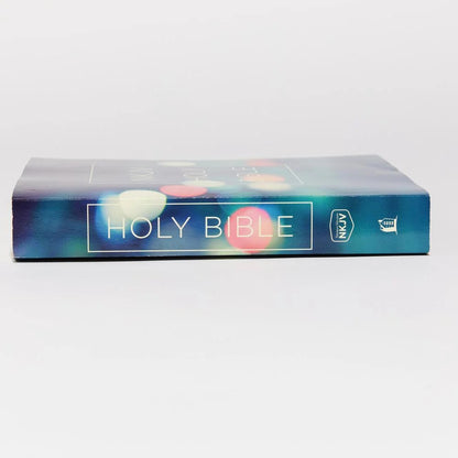 NKJV, Value Outreach Bible: Holy Bible, New King James Version - The Christian Gift Company