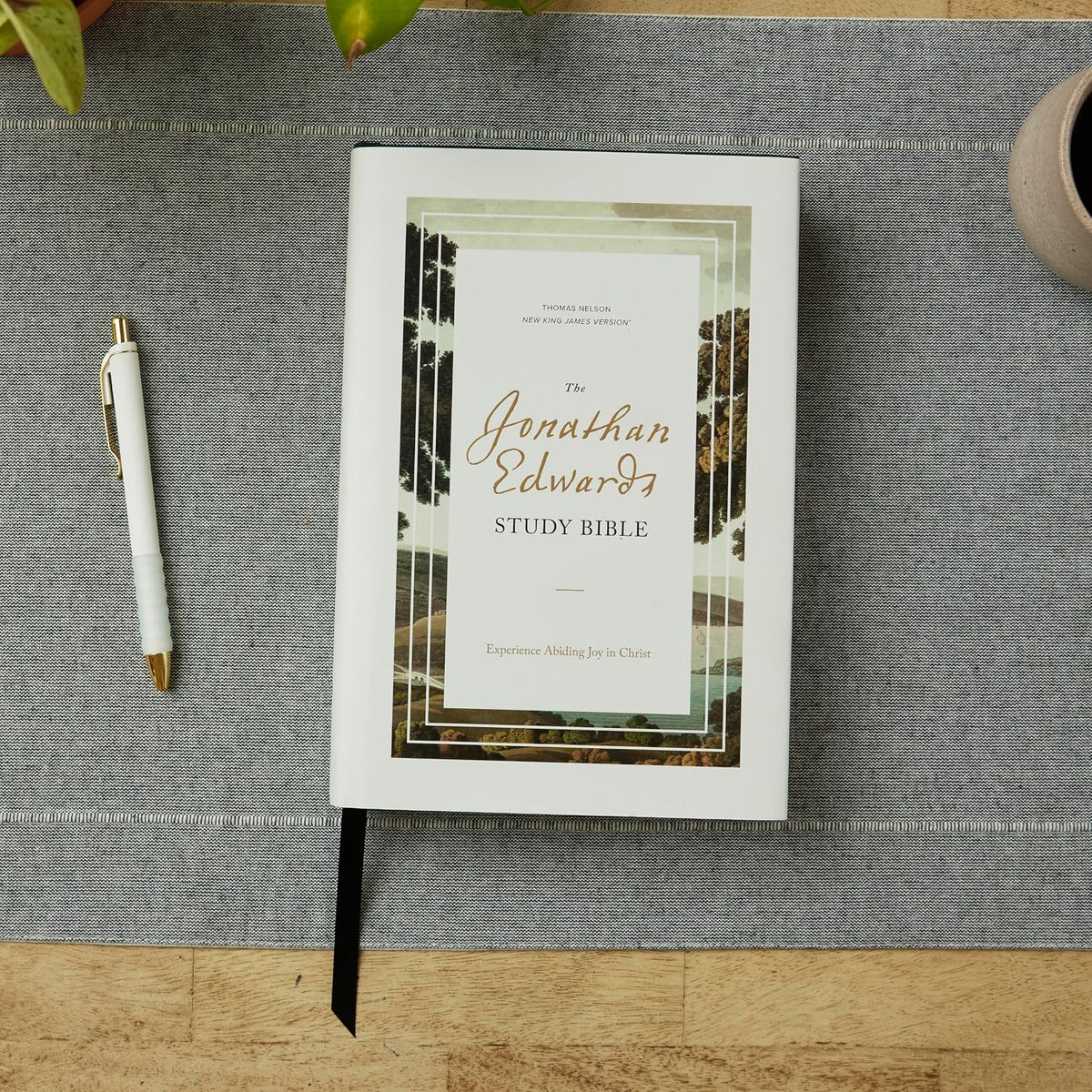 NKJV The Jonathan Edwards Study Bible: Experience Abiding Joy in Christ