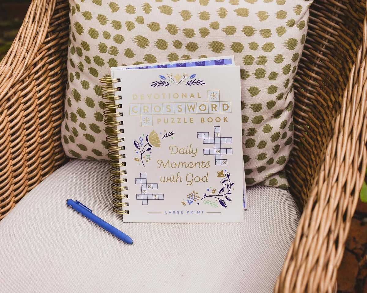 Daily Moments with God: Devotional Crossword Puzzle Book