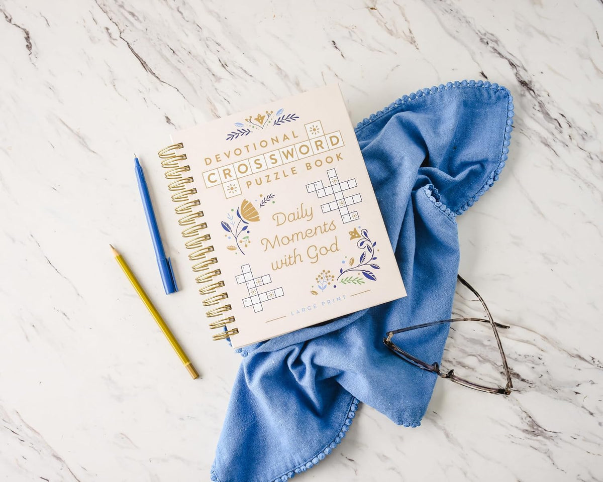 Daily Moments with God: Devotional Crossword Puzzle Book