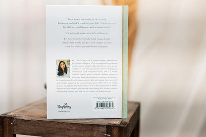 Worthy: 50 Mindful Moments to Bring Clarity and Peace to Your Day