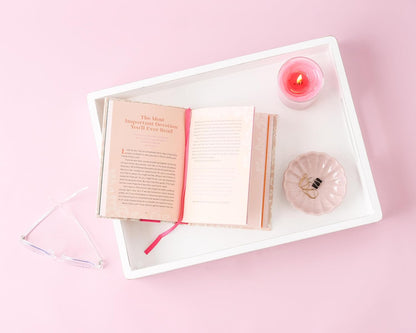 Confidence That Changes Everything: Devotions to Shine Bright in This Topsy-Turvy Life