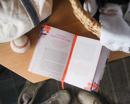 Dear Single Mom, You're Doing Great!: Devotions of God's Love Amid the Chaos