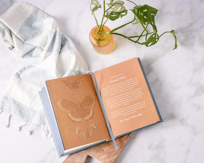 A Place of Peace: Devotions to Ease Stress and Enjoy a Calmer Life