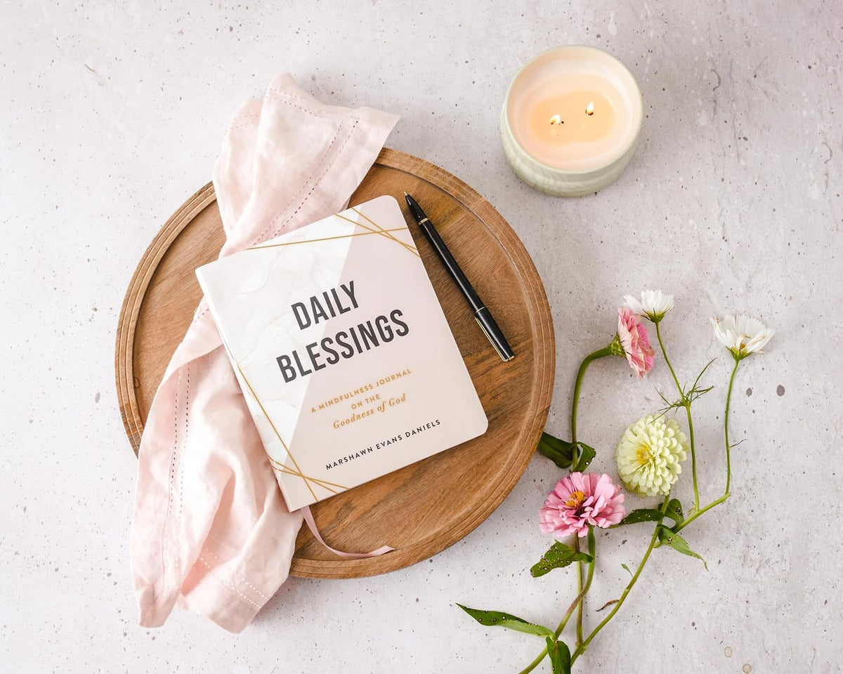 Daily Blessings: A Mindfulness Journal on the Goodness of God